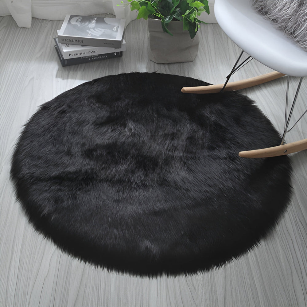 Lucienne | Soft Plush Velvet Rug with Non-Slip Backing for Living Room