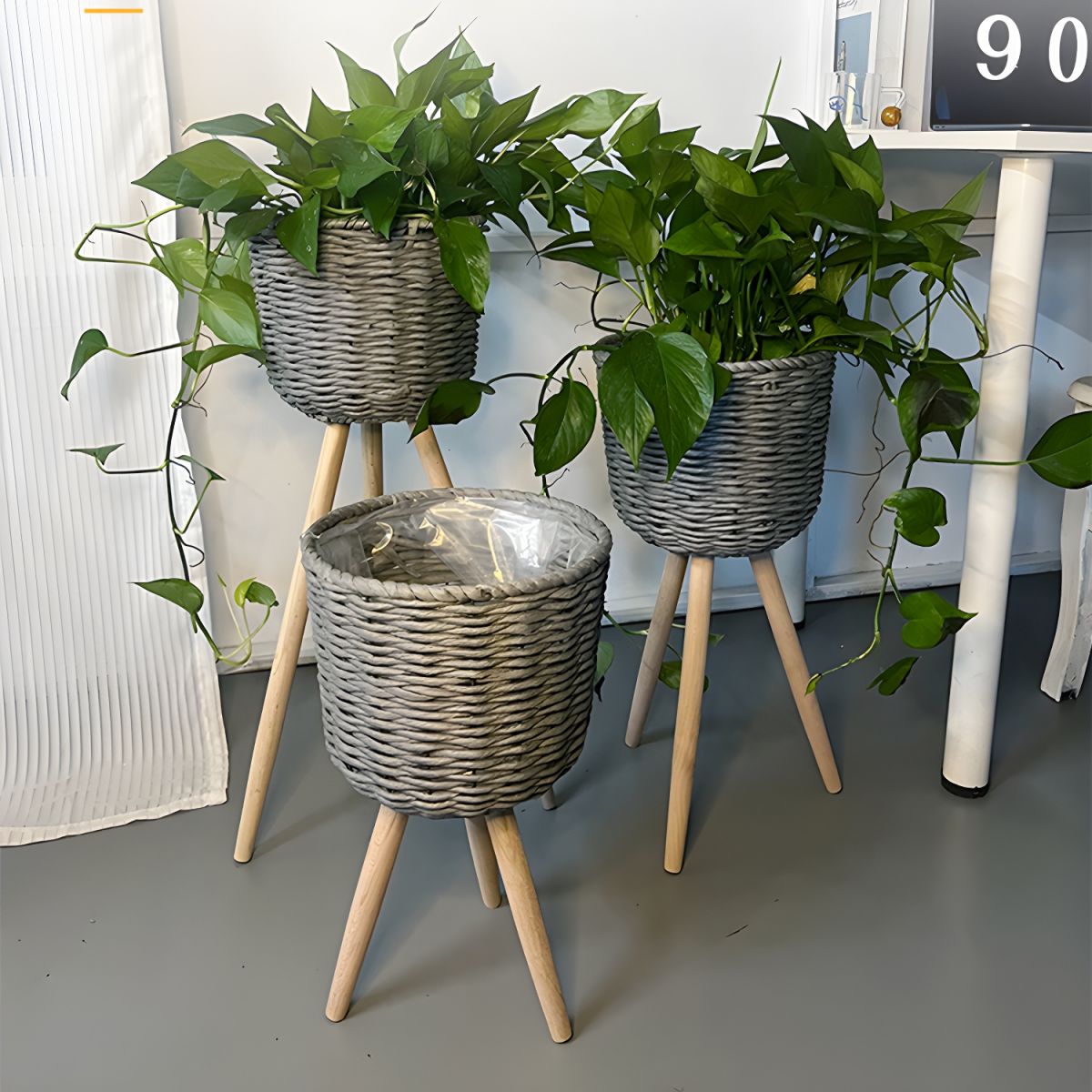 Stefano | Round Plant Stand for Living Room or Bedroom