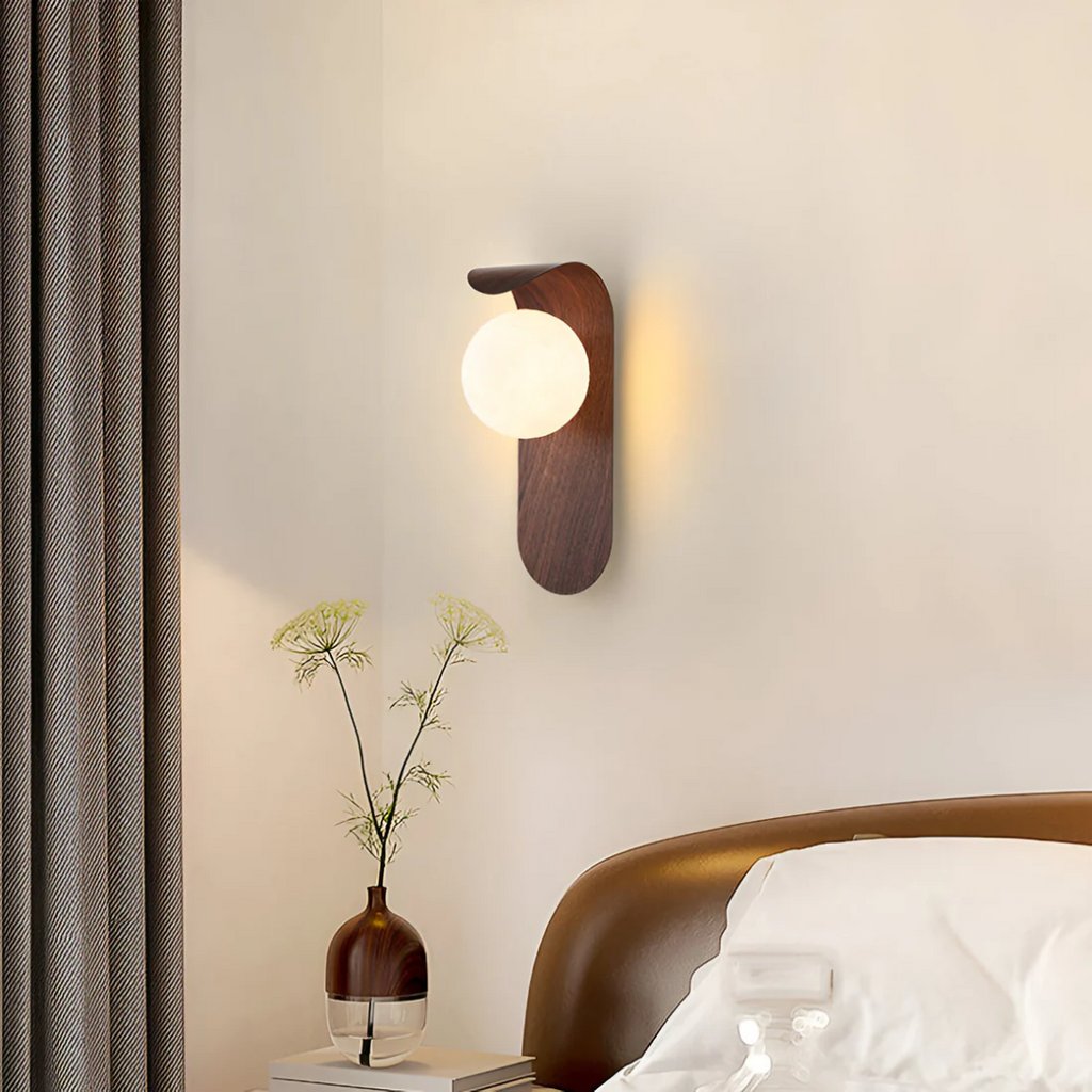 Icar | Scandinavian Wall Light in Natural Wood with Warm Glow