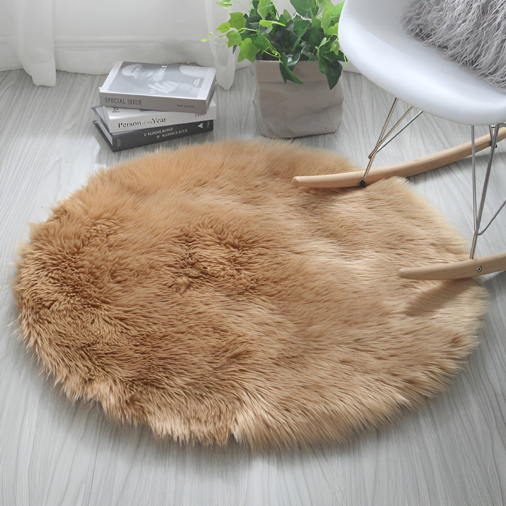Lucienne | Soft Plush Velvet Rug with Non-Slip Backing for Living Room