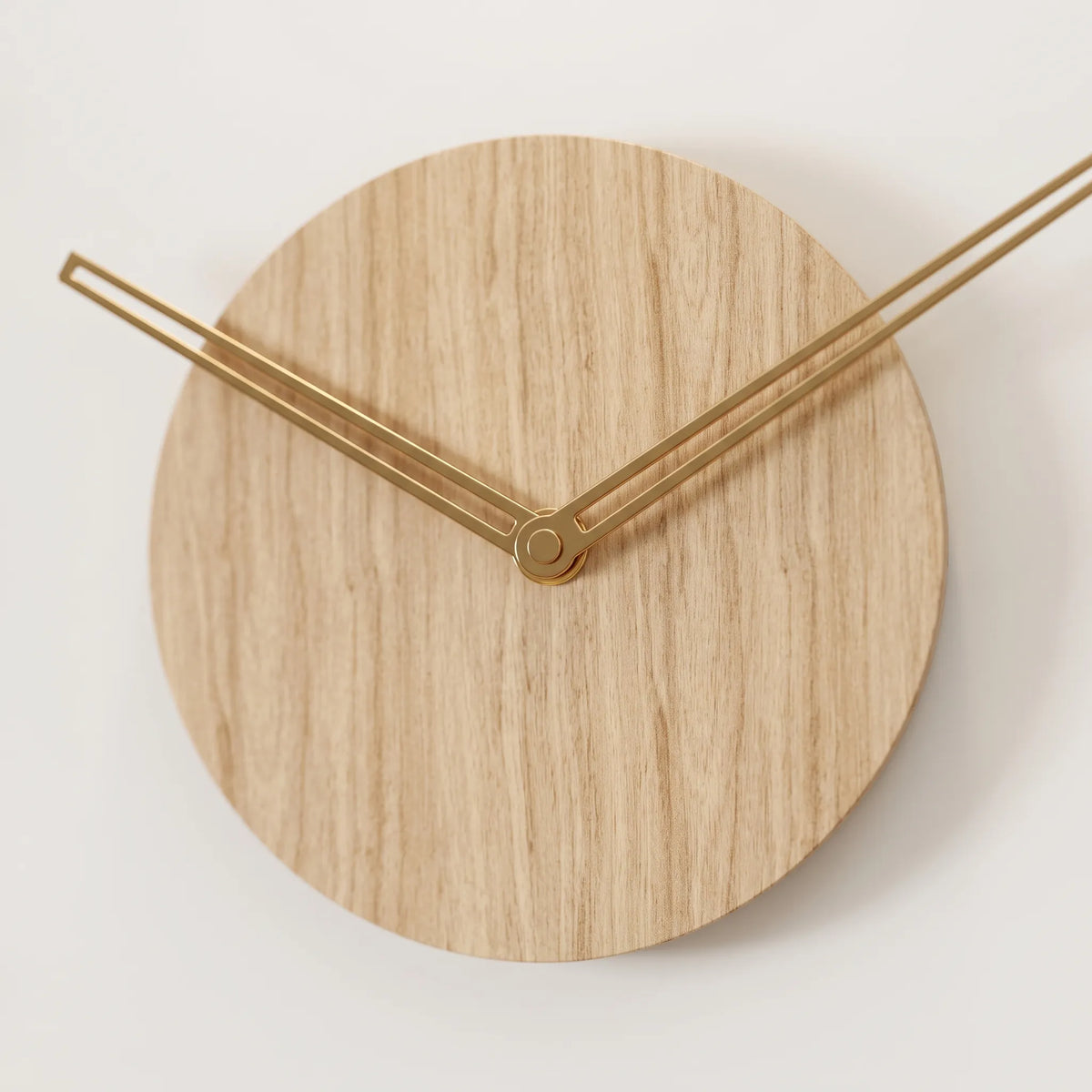 Elias | 30cm Wall Clock with Silent Quartz Mechanism for Modern Interiors