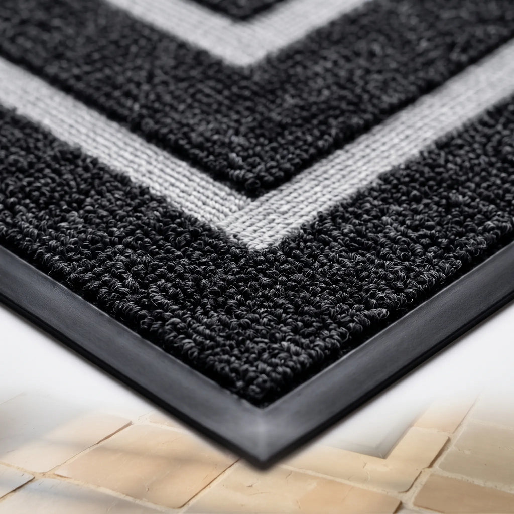 Estelle | Curved Thread Line Rug with Non-Slip Rubber Backing