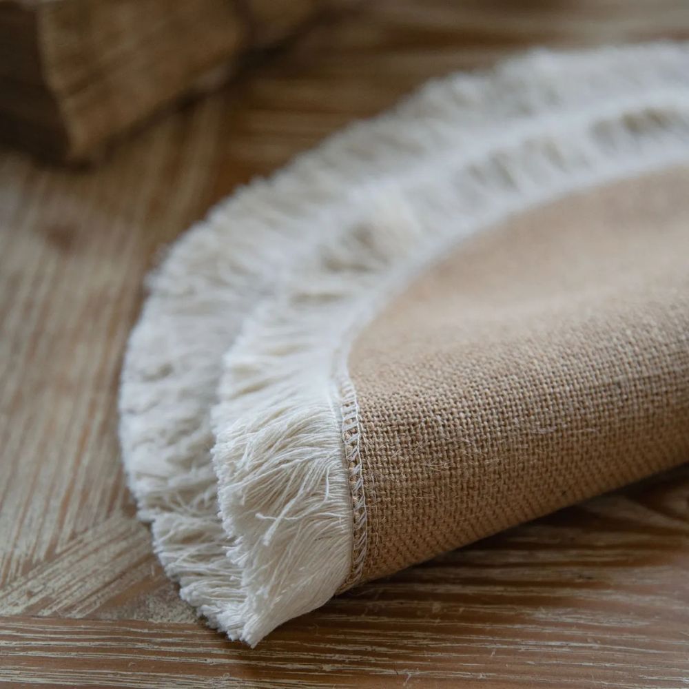 Léonie | Jute Table Runner for Kitchen or Dining Room