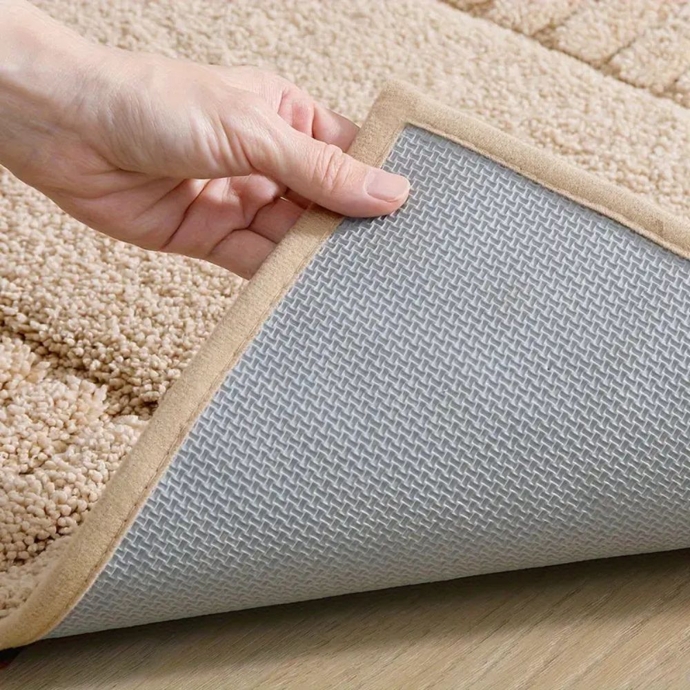Eloise | Quick Dry Non-Slip Bathroom Rug with Minimalist Stripe