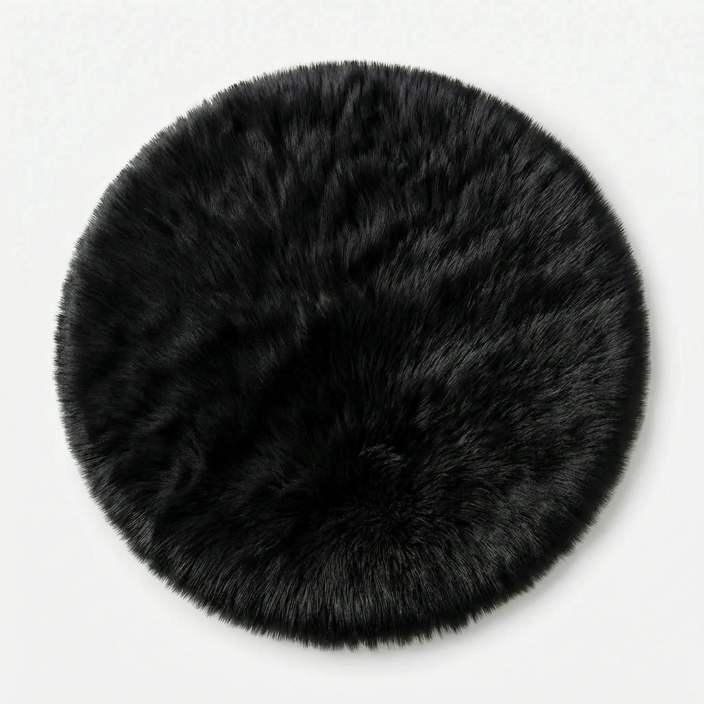 Lucienne | Soft Plush Velvet Rug with Non-Slip Backing for Living Room