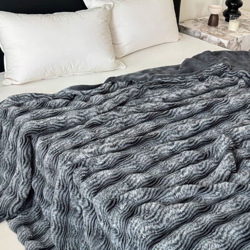 Axelle | Warm Weighted Blanket for Bedroom or Sofa