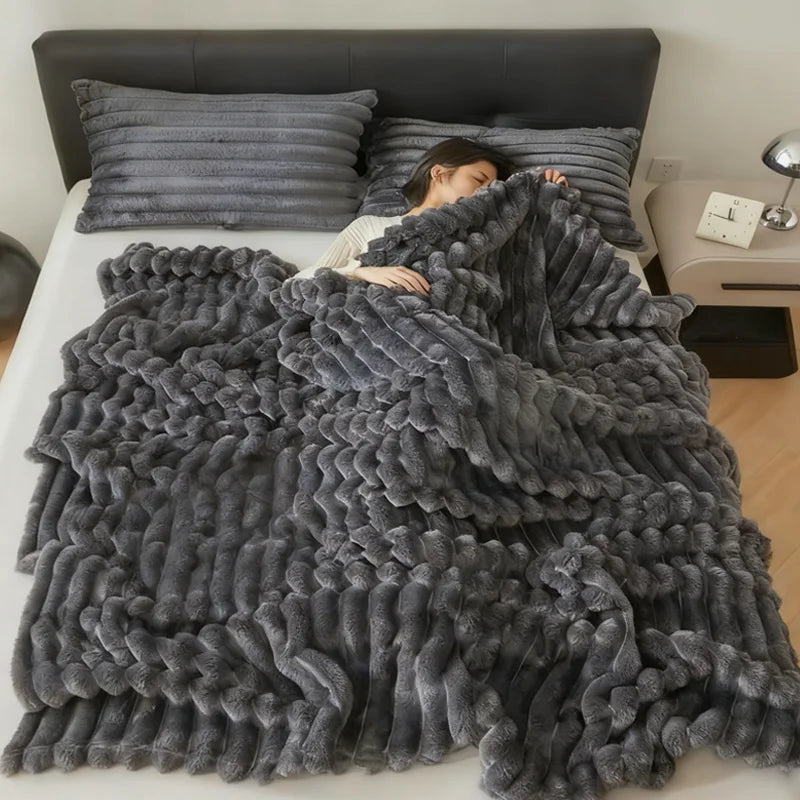 Saga | Warm Weighted Blanket for Winter Bedrooms