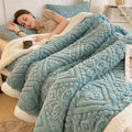 Victor | Warm Weighted Blanket in Embossed Fleece for Bedroom