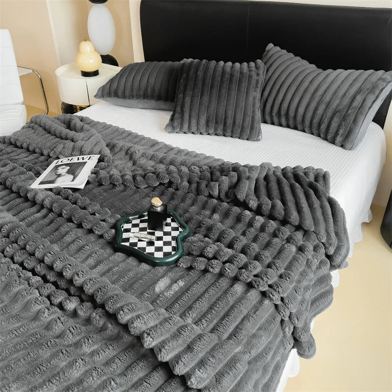 Maja | Warm Weighted Blanket for Bedroom or Living Room