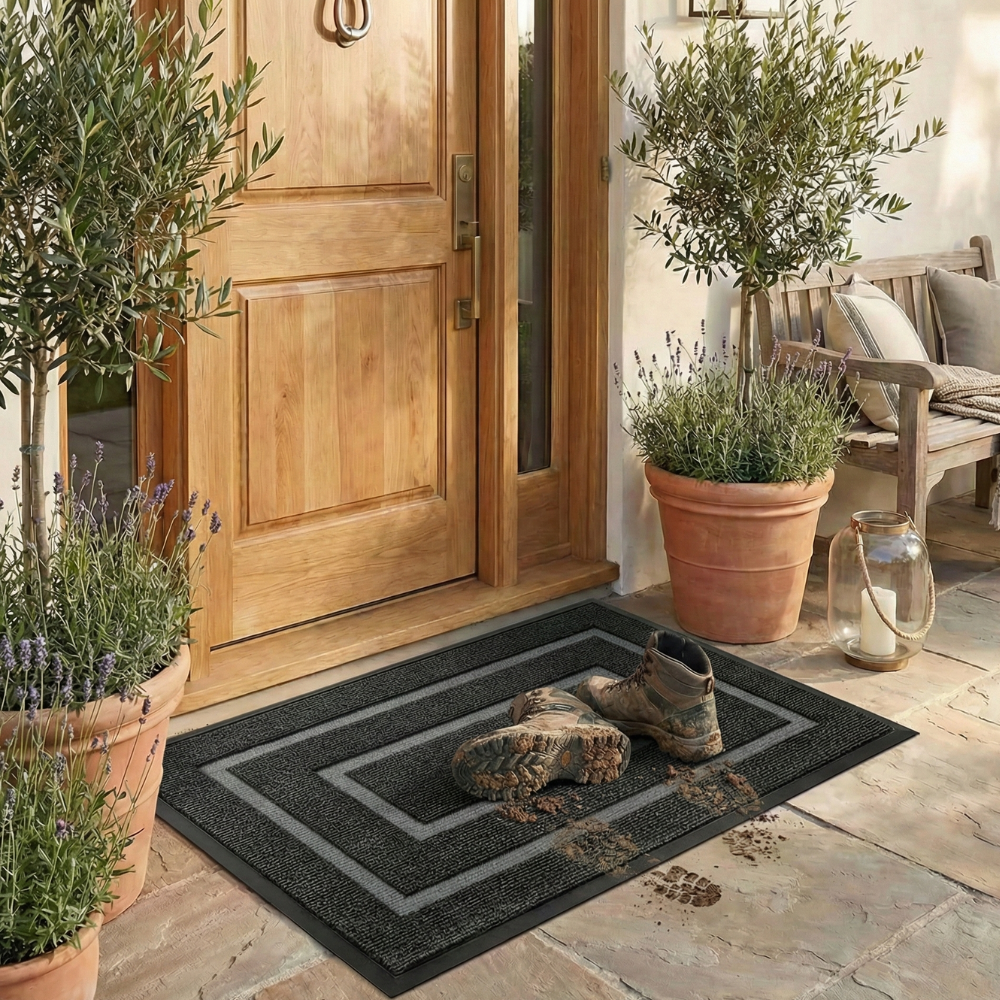 Estelle | Curved Thread Line Rug with Non-Slip Rubber Backing