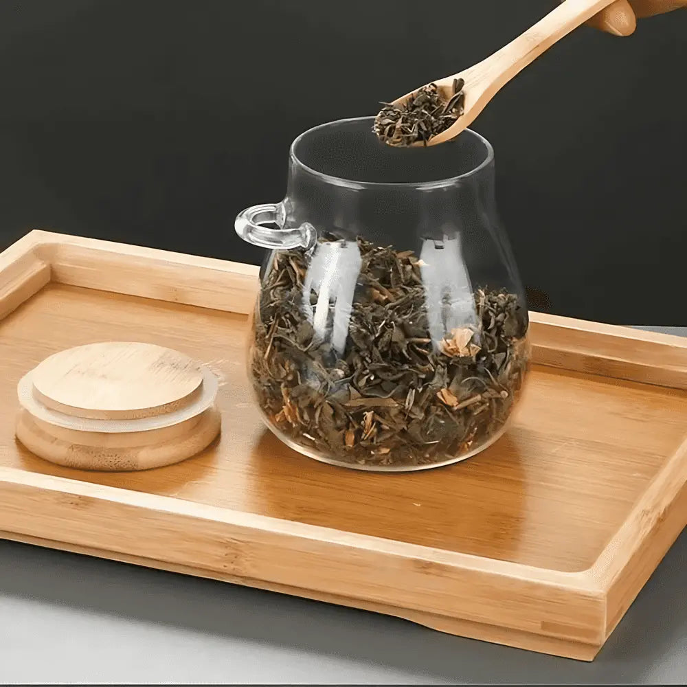 Natural bamboo softens the kitchen