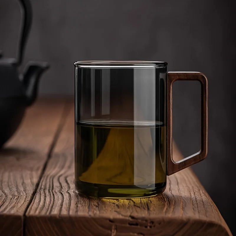 Natural walnut meets refined glass