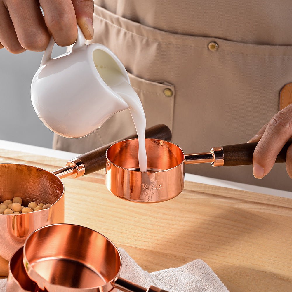 Margaux | 8-Piece Baking Set with Oak Handles for Kitchen Prep