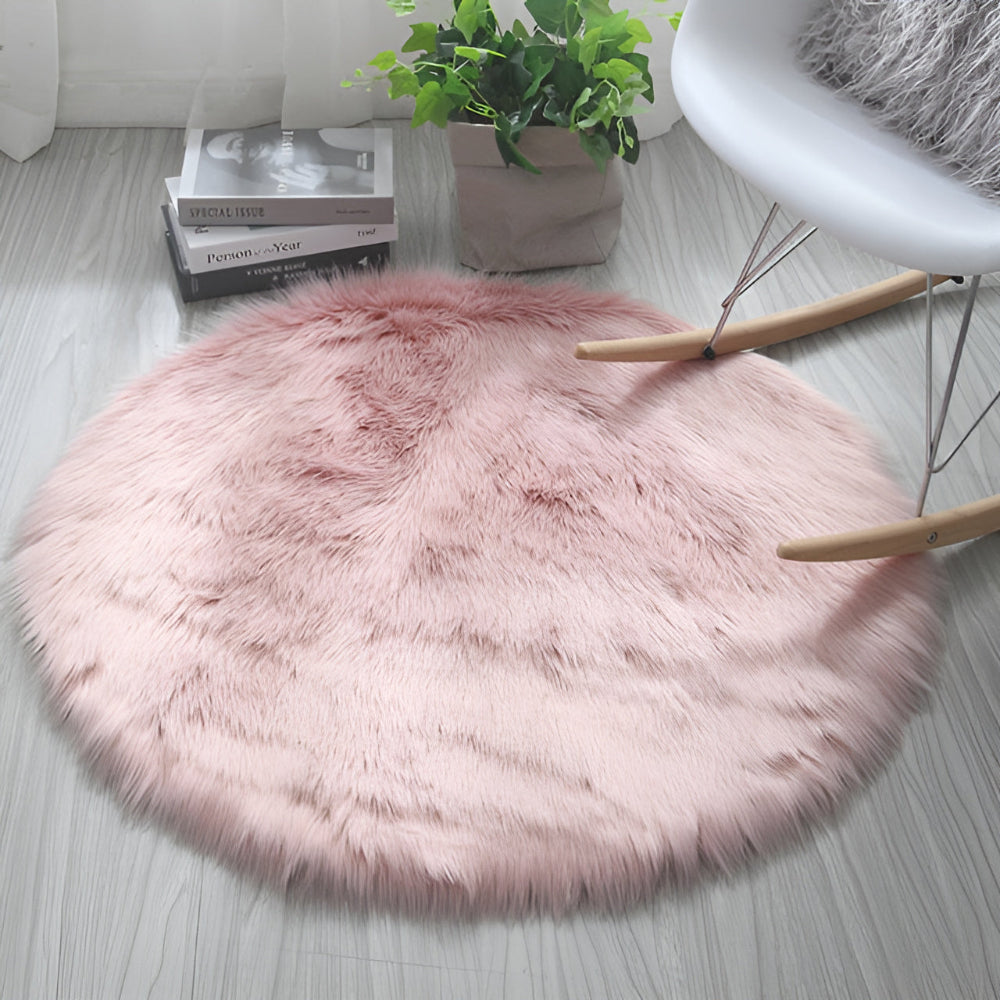 Lucienne | Soft Plush Velvet Rug with Non-Slip Backing for Living Room