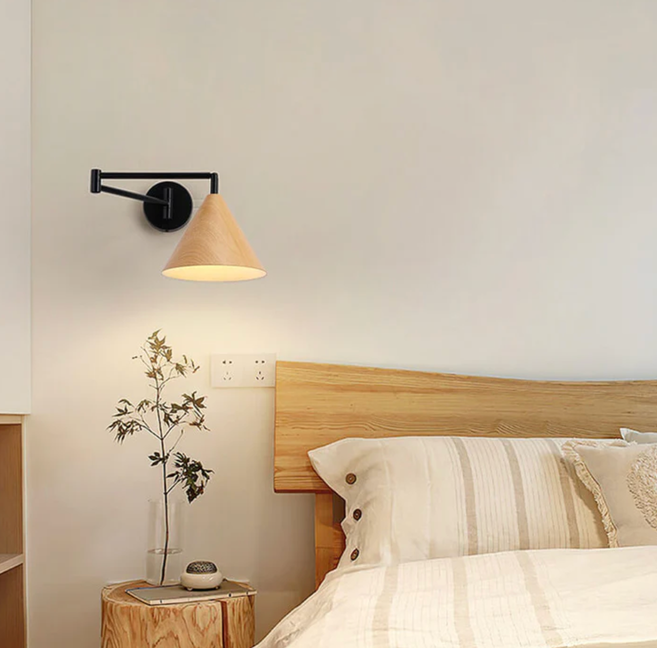 Linnea | Minimalist Wall Lamp in Walnut for Bedroom or Hallway