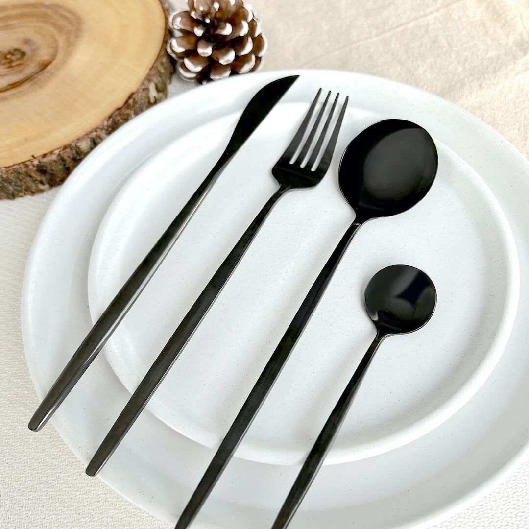 Torben | Stainless Steel Cutlery Set in Matte Black – 24 Piece for Contemporary Dining