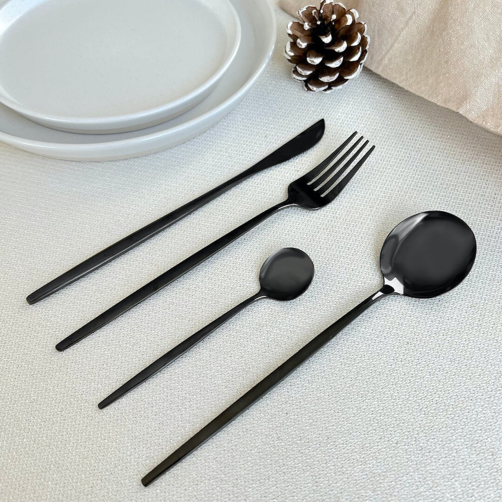 Torben | Stainless Steel Cutlery Set in Matte Black – 24 Piece for Contemporary Dining