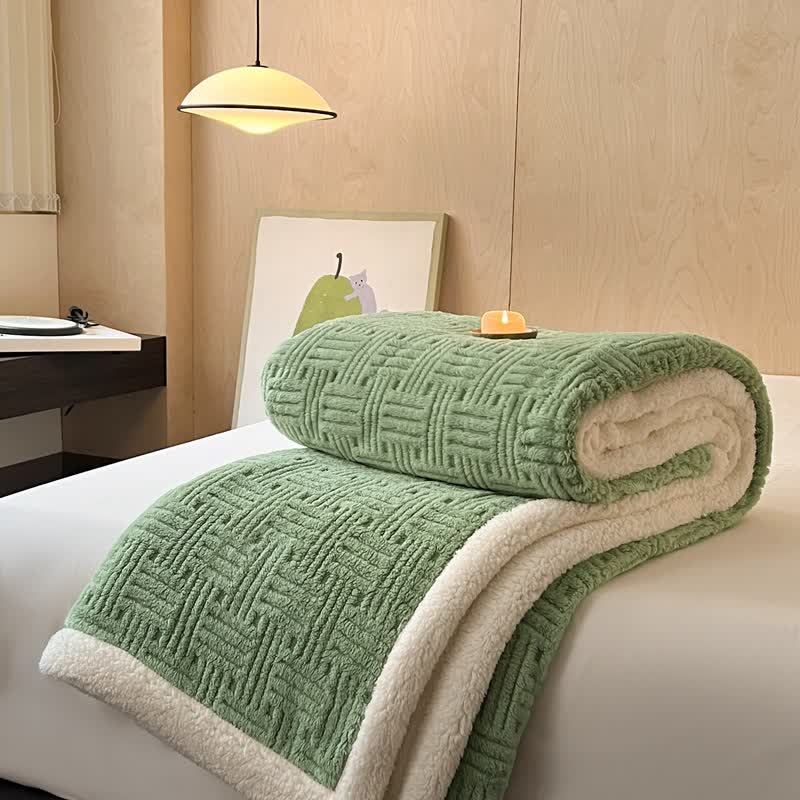 Birgit | Warm Weighted Blanket in Textured Fleece for Bedroom
