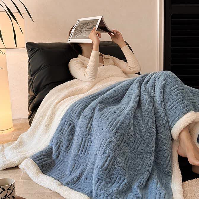 Birgit | Warm Weighted Blanket in Textured Fleece for Bedroom